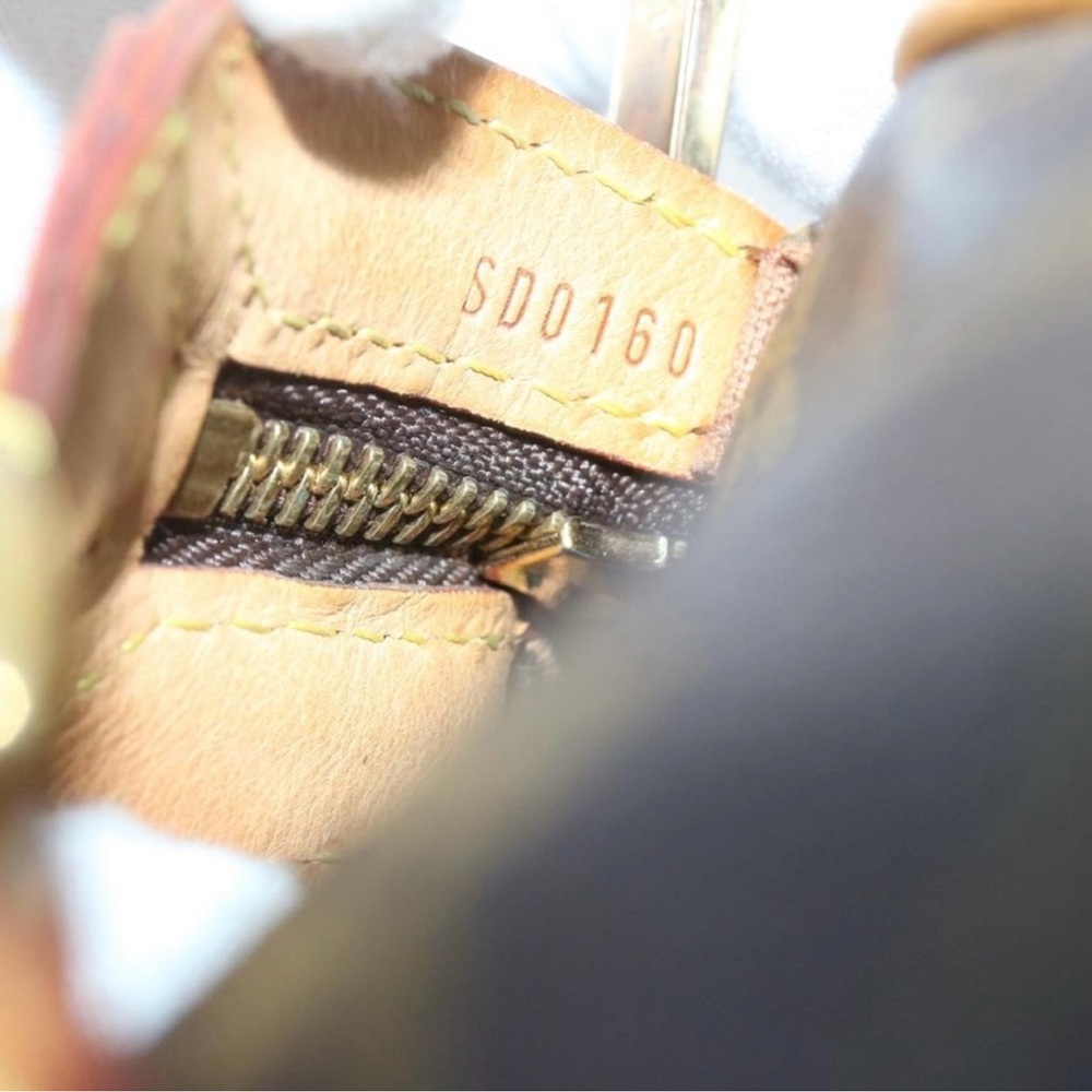 LOUIS VUITTON Vintage Monogram Stresa PM. In GUC. Authentic. Minor flaws - Picture 14 of 16
